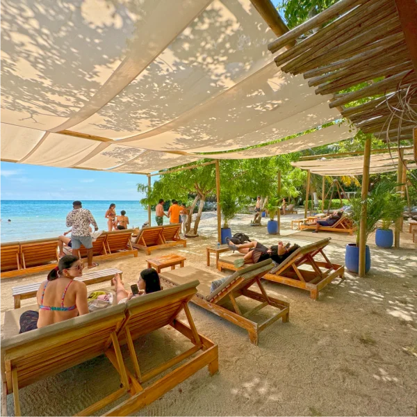 Pasadía BELA Beach Club