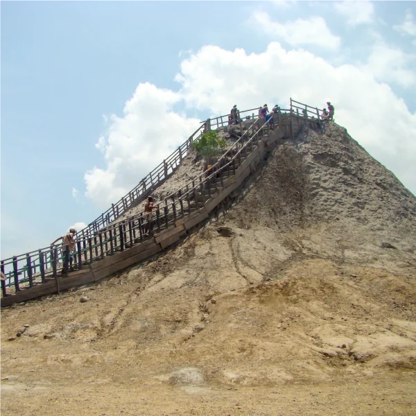 VOLCAN DE LODO (Volcán del Totúmo)